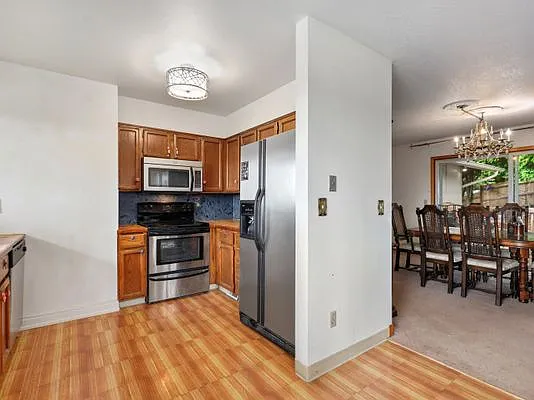 7132 SW 12th Ave — Photo 5