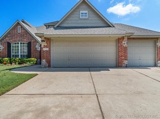 4709 S Poplar Ave, Broken Arrow, OK 74011