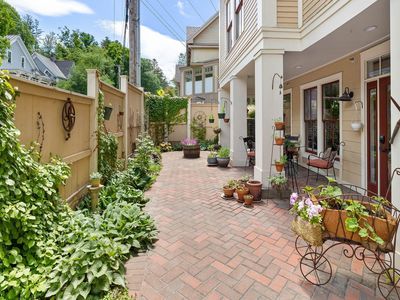 162 South Main Street #1, Stowe, VT, 05672