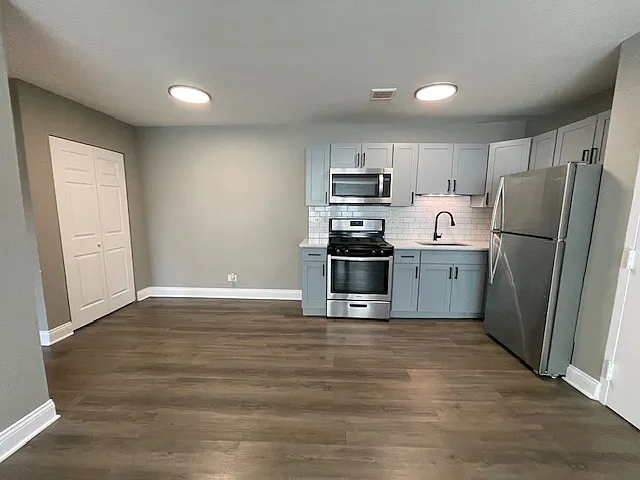 Building Photo - Dryden Homes