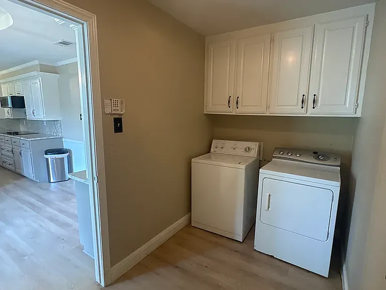 909 Villa Siete — Photo 28