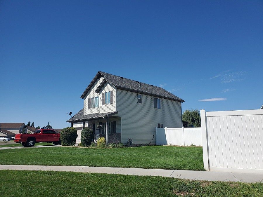 2nd image of 3703 Goldstone Dr