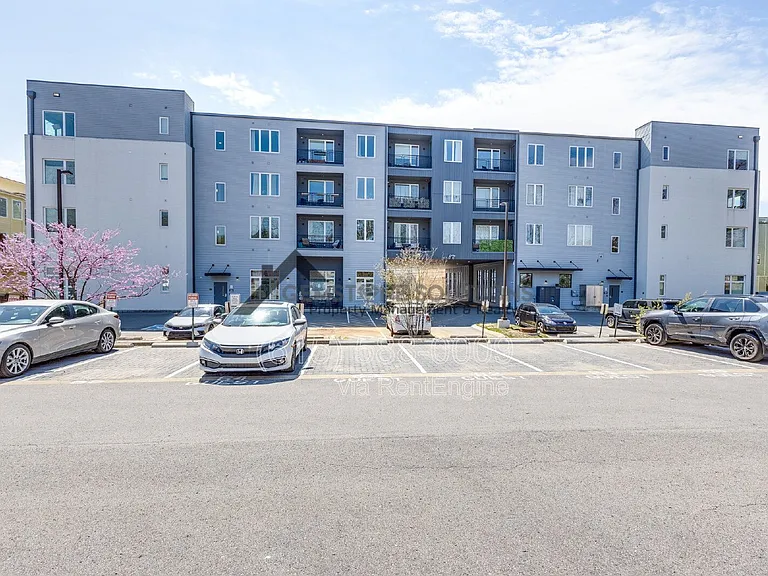 1041 E Trinity Ln #218 — Photo 39