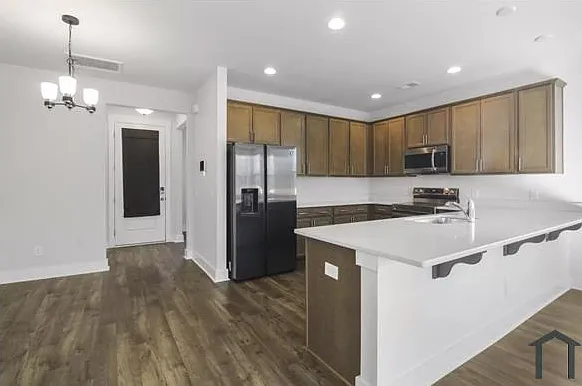 7772 Park Gate Dr — Photo 12