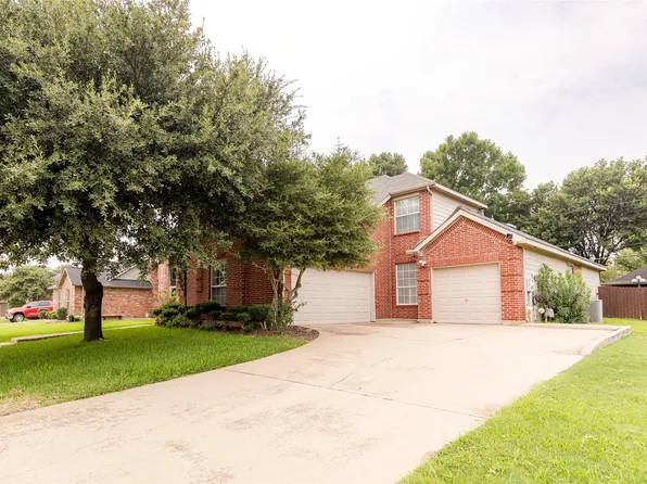 1011 Huntington Trl, Mansfield, TX 76063