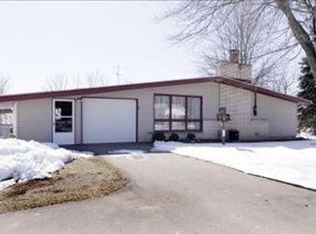 736 110th Ave, Plainwell, MI 49080