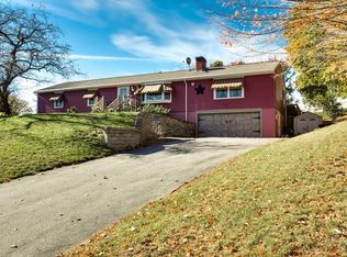 452 Dennison Dr, Southbridge, MA 01550