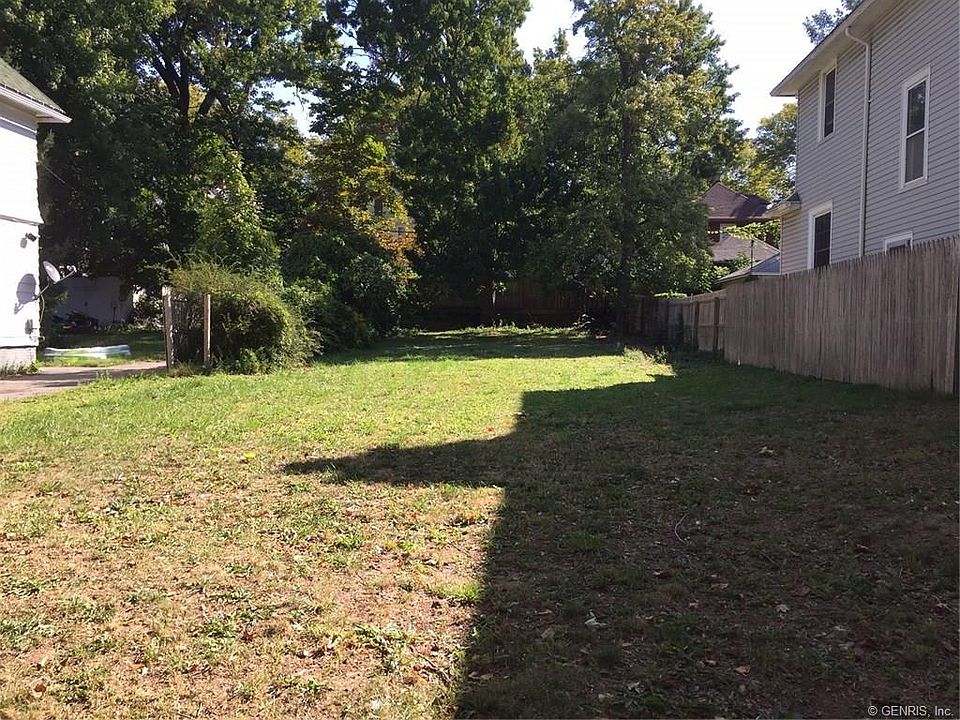 2nd image of 234 Pierpont St