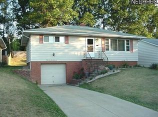 4427 Bruening Dr, Parma, OH 44129