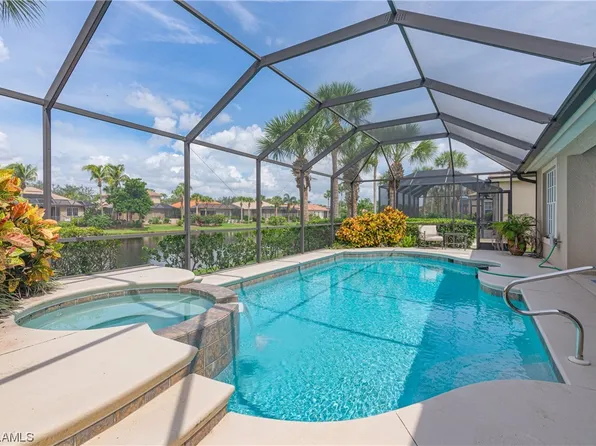 8934 Crown Colony Blvd, Fort Myers, FL 33908