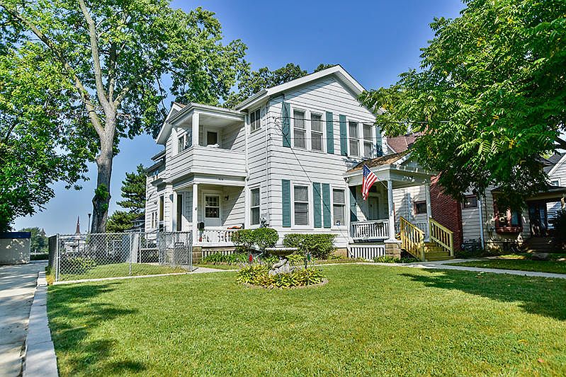1st image of 606 N Hartwell Ave