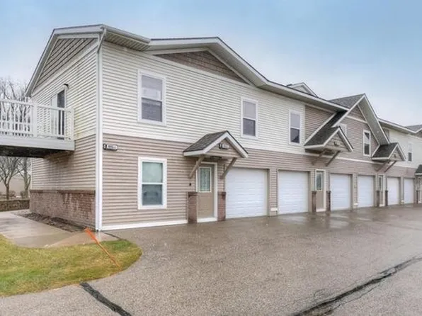 6042 E Fieldstone Hills Dr SE Unit 2, Caledonia, MI 49316