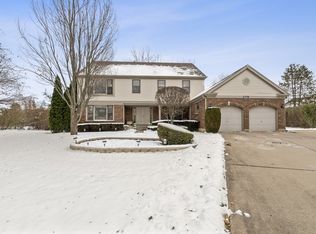 2775 Sandalwood Ct, Buffalo Grove, IL 60089