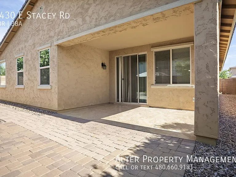2430 E Stacey Rd — Photo 33