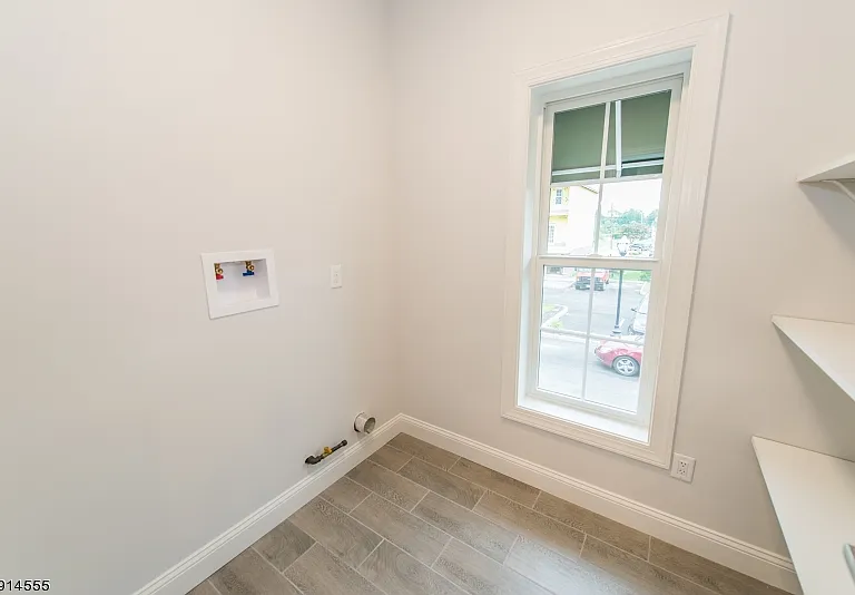 21 Chaz Way — Photo 24