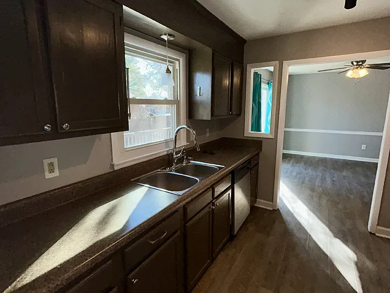 715 Prestige Blvd — Photo 19