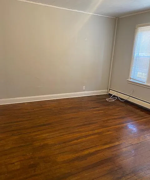658 Farmington Ave #102 — Photo 4