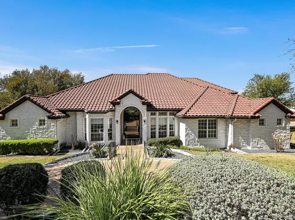 32 Wingreen Loop, The Hills, TX 78738