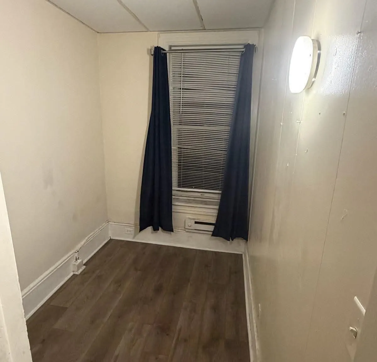 Studio, 1.0 bath, $475 — Photo 1