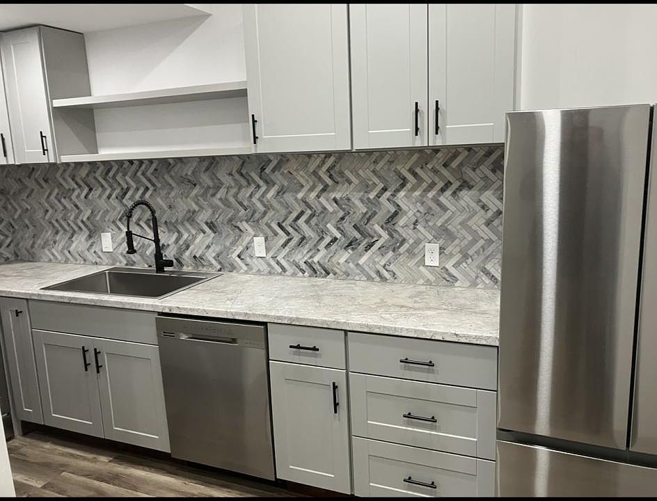 1st image of 425 Crescent Ave #2