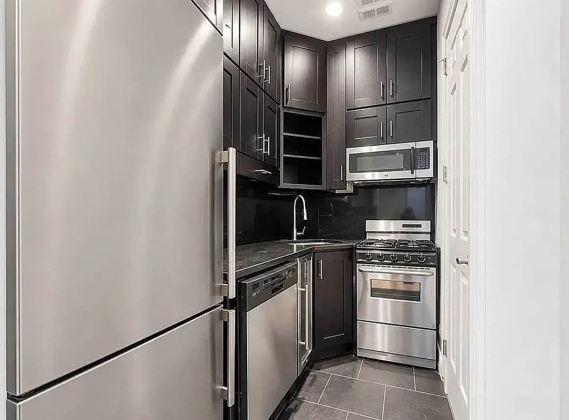 51 Leroy Street — Photo 3