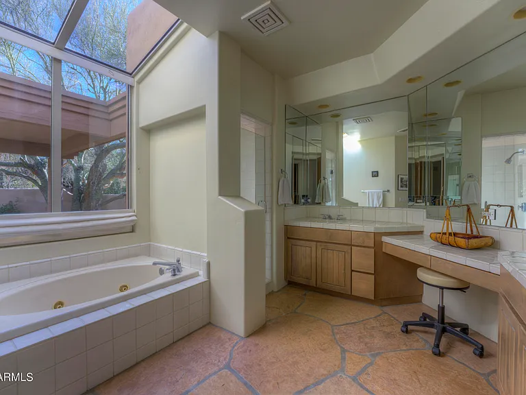 7526 E Club Villa Cir — Photo 9