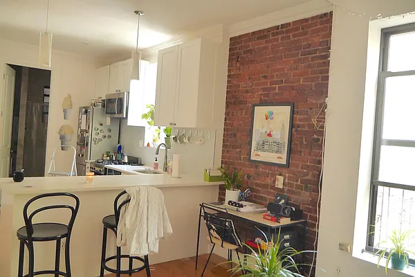 Rented by Avenue Sotheby's International Realty | media 25