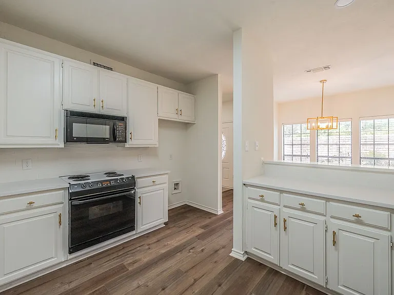 5893 Westhaven Dr — Photo 20