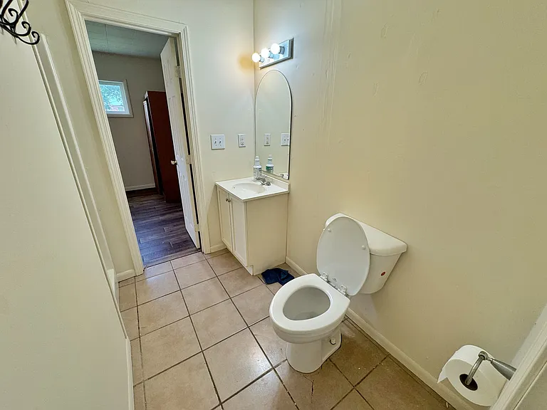 312 Jackson St — Photo 22