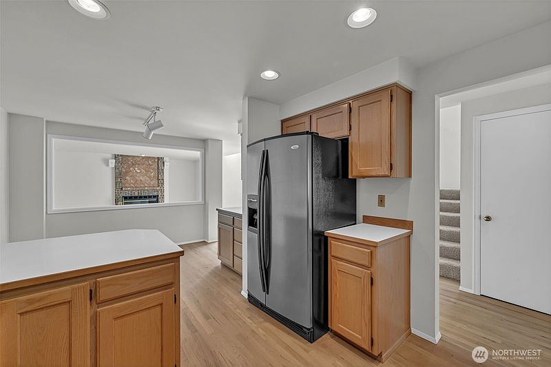 4th image of 2016 Mill Pointe Drive SE