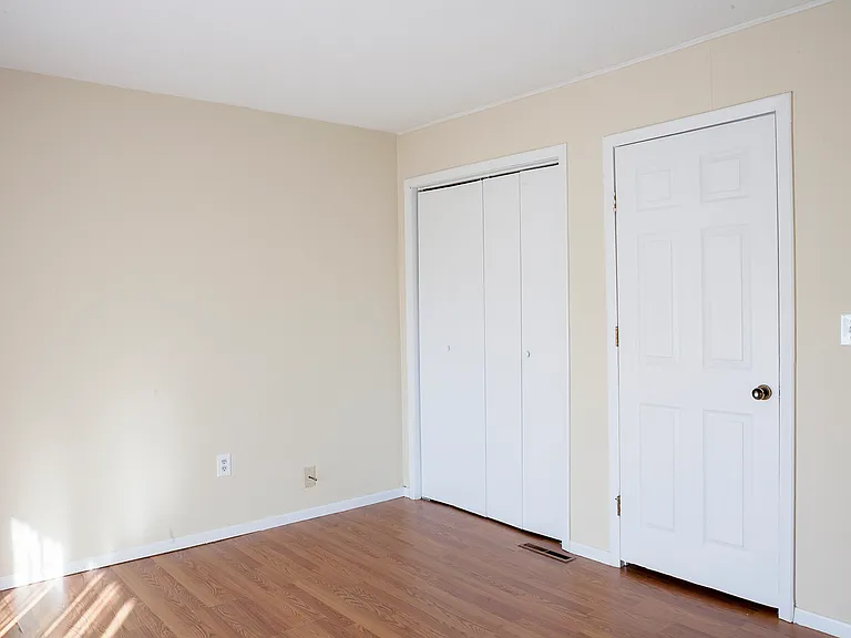 1805 King College Rd #C7 — Photo 8