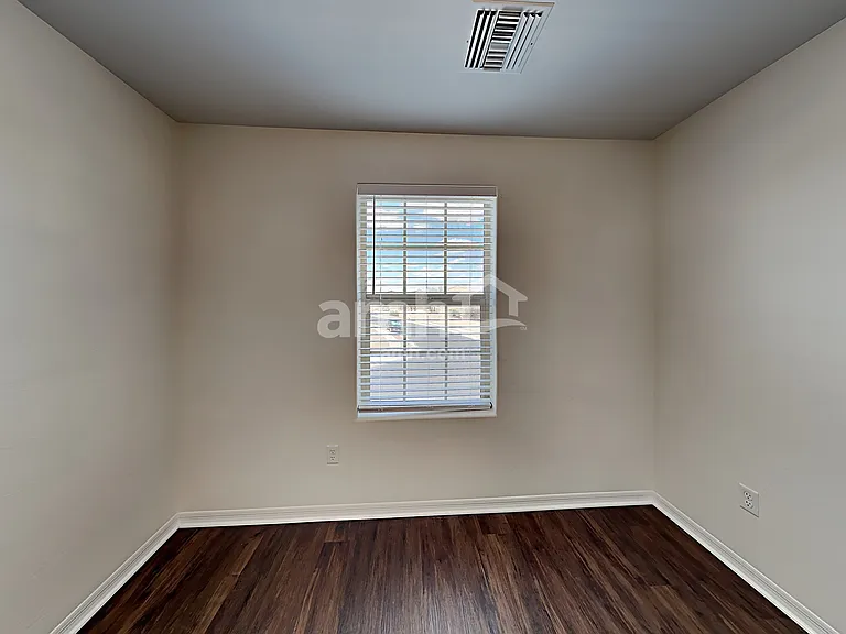 743 W Calle Ocarina — Photo 20