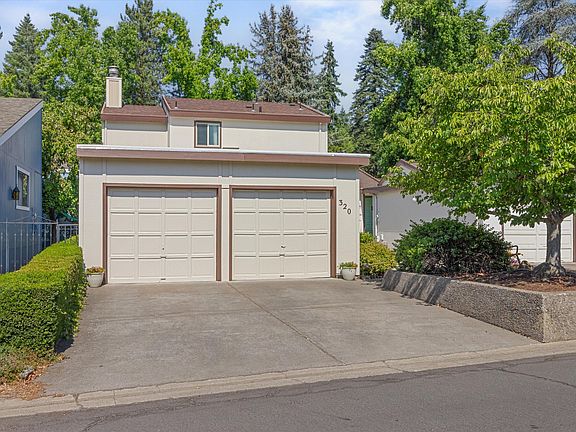 2nd image of 320 Eastwood Dr