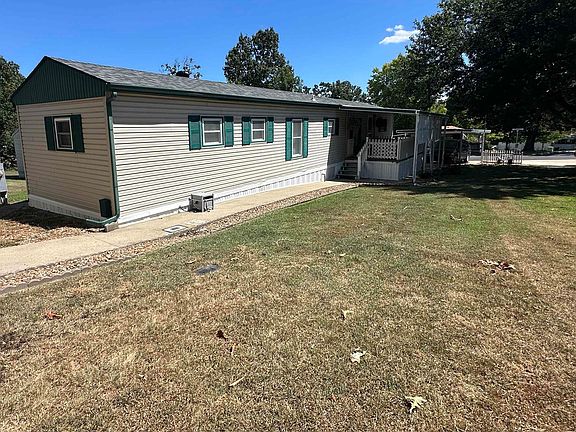 4th image of 6 Benjamin Dr