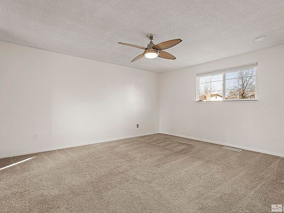 3rd image of 2365 Lois Ct