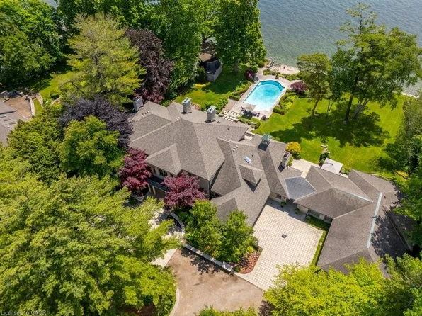 35 Brentwood Rd, Oakville, ON L6J 4B7