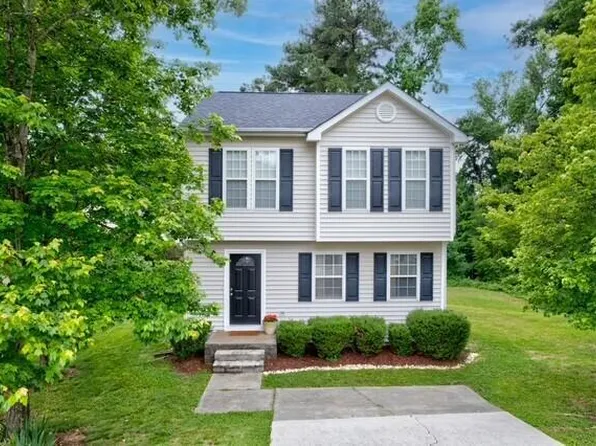 9 Tarrywood Ct, Durham, NC 27703