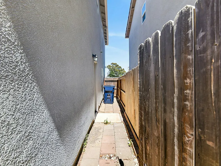 3432 Bayou Way — Photo 31