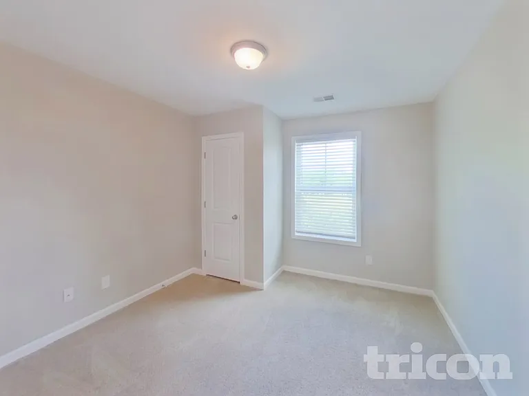 937 Dawsons Park Way — Photo 13