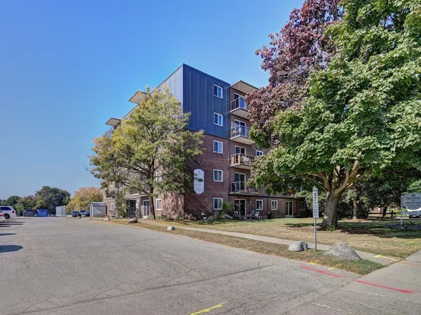 32 Dawson Rd, Guelph, ON N1H 5V1