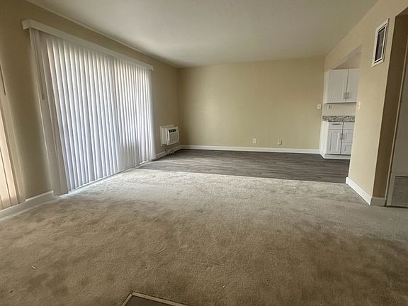 3rd image of 10192 Beardon Dr #4