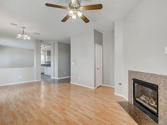 5th image of 140 Samantha Rose St