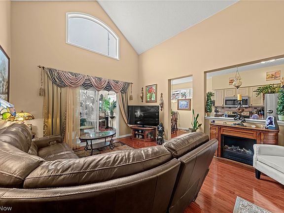 5th image of 6801 Rolling Meadow Dr