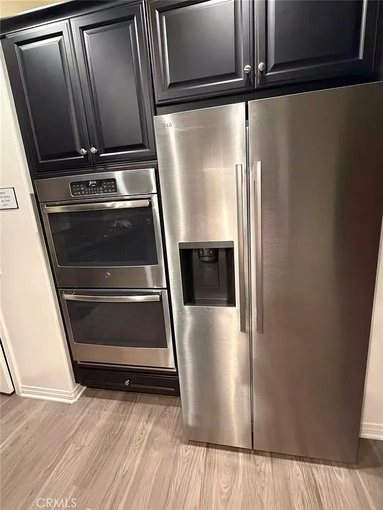 4 bed, 3.5 bath, 2257 sqft, $3,600 — Photo 3