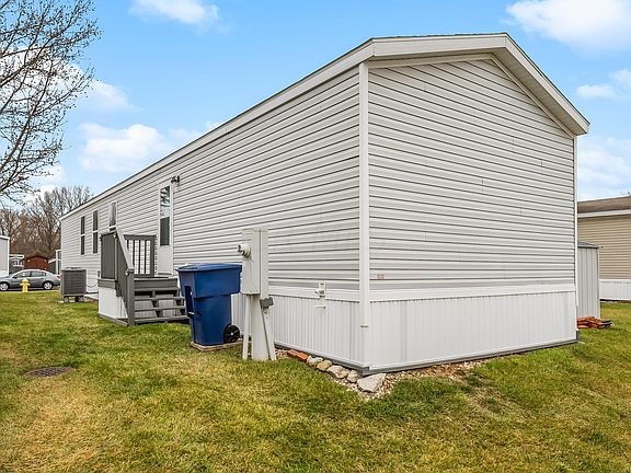 4th image of 23 Winter Pine Dr