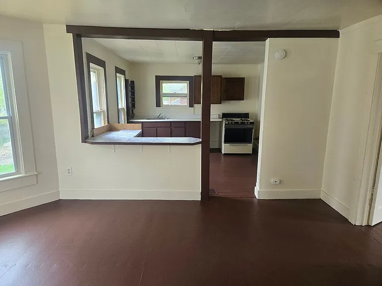 45 Chamberlain St — Photo 11