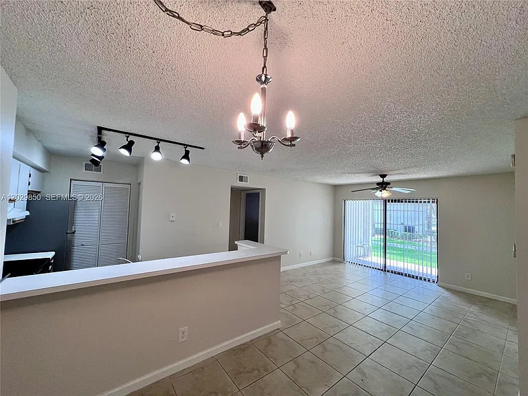 640 S Park Rd #144 — Photo 2