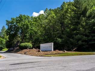Mountain Lake Dr #81, Rogers, AR 72756