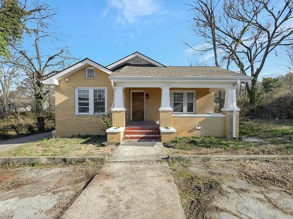 1st image of 2611 McCallie Ave