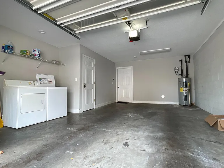 169 E Grand Ave #101 — Photo 25